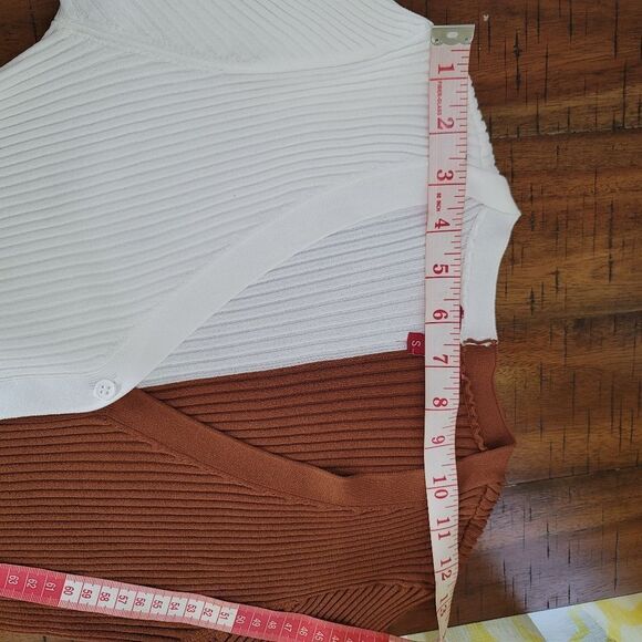 STAUD Colorblock Ribbed Contrast VNeck Sweater - White and Brown - Picture 8 of 10